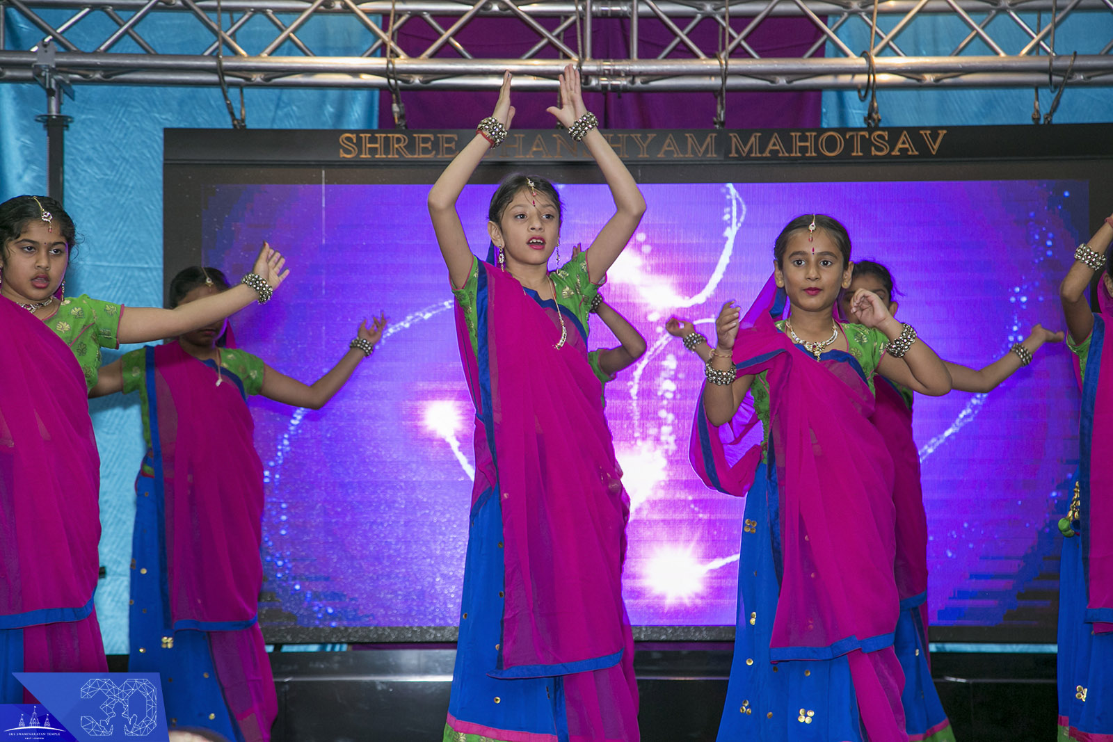 107 copy - ©1987-2017 SKS Swaminarayan Temple East London